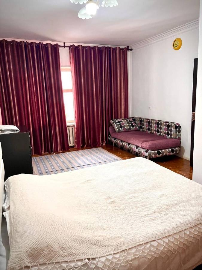Cozy 2 Rooms Apartment In The Center, Free Wifi Dushanbe Bagian luar foto